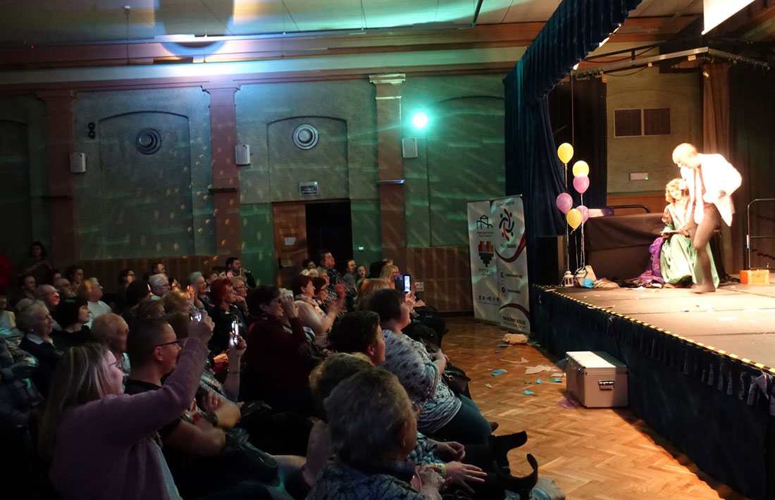 Bajka o życiu na deskach Miejskiego Domu Kultury